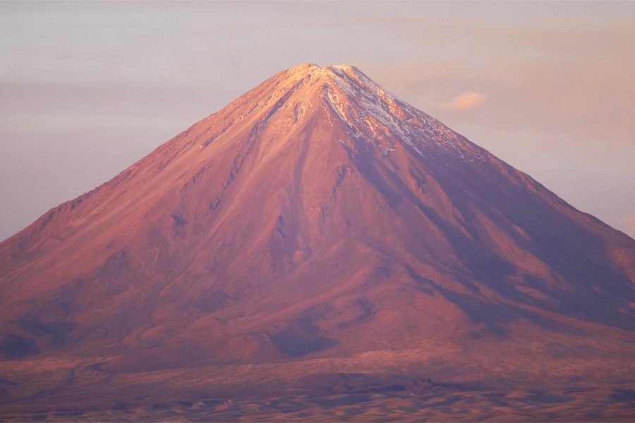 Montanha licancabur no Deserto do Atacama